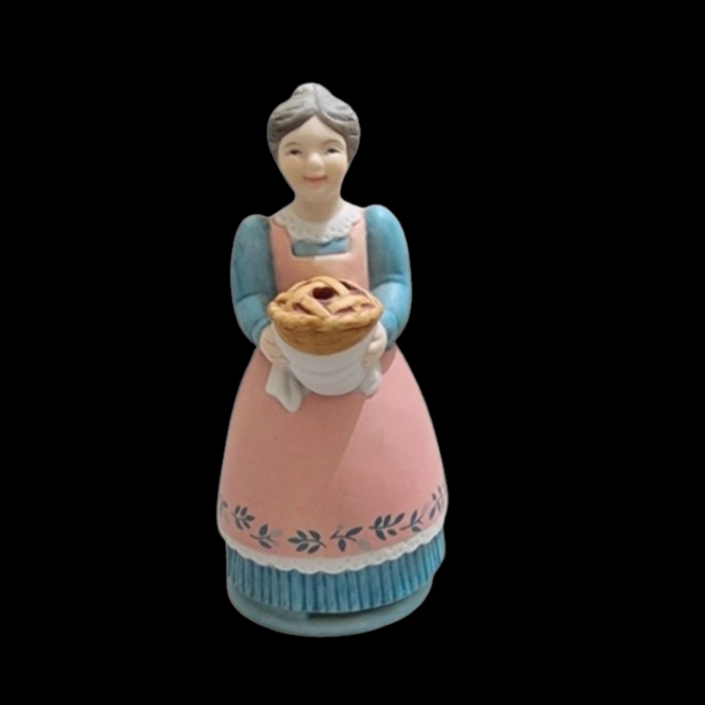 Charming Vintage  Figurine with Pie Incense Burner - Picture 10 of 10